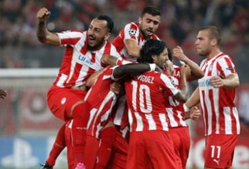 Mandzukic ghi bàn Atletico Madrid vẫn bị Olympiakos đánh bại