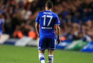 Bí mật dòng chữ lạ xuất hiện trên áo đấu của Chelsea