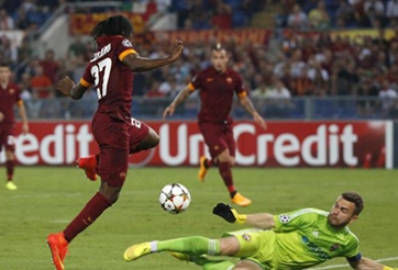 Sao Roma nổ tung trời sau cú đúp vào lưới CSKA Moskva