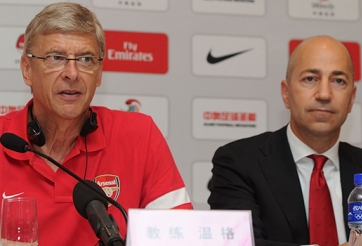 Arsenal ‘ăn nên làm ra’, đạt doanh thu kỉ lục