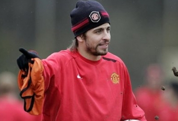 Man Utd gây bất ngờ khi muốn tái hợp Pique