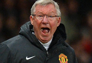 Arsene Wenger chê bai cách huấn luyện của Sir Alex như thế nào?