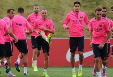 HLV Luis Enrique siết chặt kỷ luật tại Barcelona