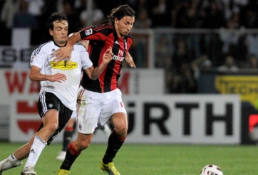 Video clip bàn thắng: Cesena 1 -1 AC Milan ( Vòng 5 - VĐQG Italia 2014/15)