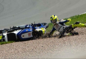 Video đua xe MotoGP: Những tai nạn kinh hoàng ở chặng đua Aragon 2014