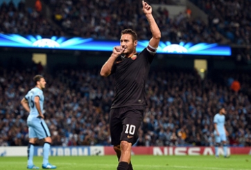 Francesco Totti ghi bàn, Roma xuất sắc cầm hòa Man City