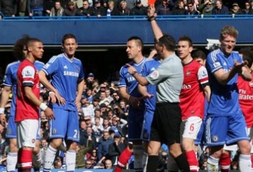 Đại chiến Chelsea vs Arsenal bắt đầu nóng