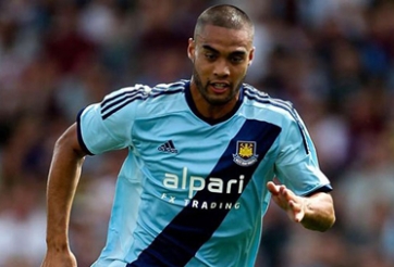 Liverpool và Man Utd lại đấu đá nhau trên thị trường chuyển nhượng