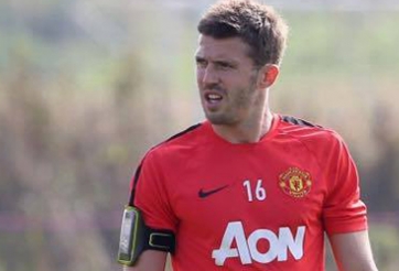 Chấn thương, Carrick vẫn được M.U trọng thưởng