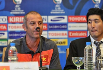 HLV Graechen phản ứng ra sao trước sự xem thường của U19 Trung Quốc?