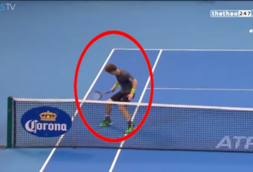 Video tennis: Tình huống Andy Murray lóng ngóng để mất điểm đầy hài hước