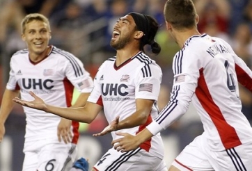 Lee Nguyễn giải thích về bàn thắng không tưởng