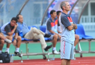 Bầu Đức tiết lộ tương lai của HLV Guillaume Graechen