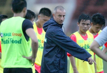 HLV Guillaume muốn gặp U21 Việt Nam ở trận chung kết