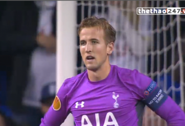 VIDEO: Pha đỡ bóng nghiệp dư của người đóng thế cho Lloris