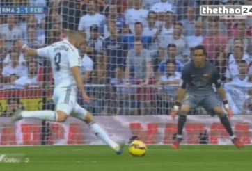 VIDEO: Phút 61-Benzema nâng tỉ số lên 3-1 (Real - Barcelona)