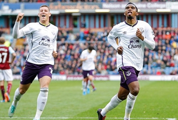 Samuel Eto'o tỏa sáng, Everton nhẹ nhàng đánh bại Burnley