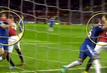 Chelsea mất oan một quả phạt đền