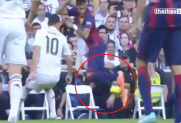 VIDEO: Tuyệt kỹ gắp bóng qua người của Neymar vs James Rodriguez