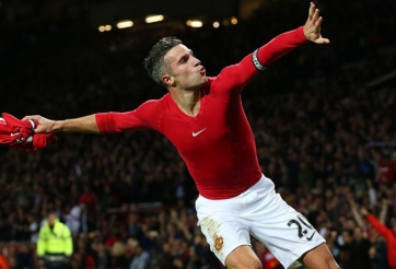 Van Persie tự tin san bằng khoảng cách với Chelsea