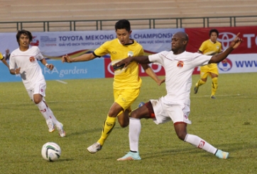 Thua trên chấm 11 mét, quân bầu Đức hết cửa vô địch