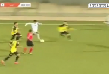 VIDEO: Pha solo tái hiện hình ảnh của Maradona tại giải Palestine