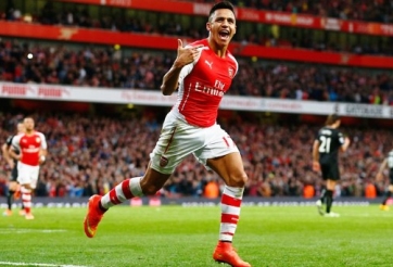 Arsenal 3-0 Burnley: Sanchez bùng nổ