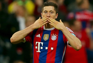 Lý do Lewandowski ăn mừng khi ghi bàn vào lưới Dortmund