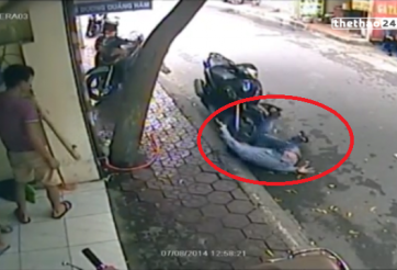 VIDEO: Nam thanh niên ngã chỏng vó sau khi hút thuốc lào