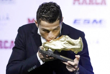 Ronaldo nhận Chiếc giày vàng thứ 4: Tại sao không!