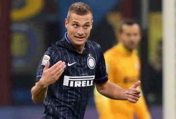 Man United bất ngờ muốn tái hợp Vidic