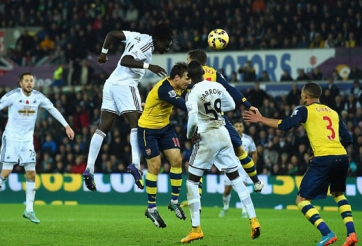Video clip bàn thắng: Swansea 2-1 Arsenal -Pháo thủ nếm trái đắng