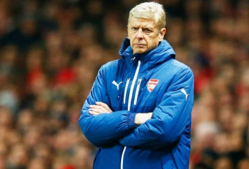 Arsenal tổ chức họp khẩn, HLV Wenger lo lắng