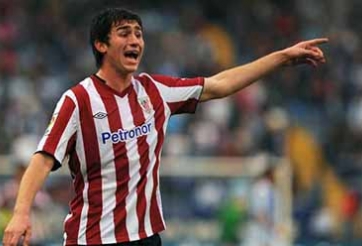 Arsenal đối đầu với Man Utd vì Aymeric Laporte