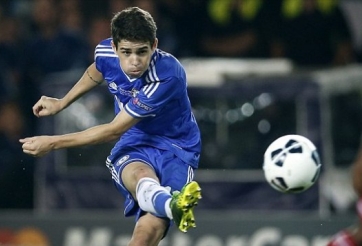 VIDEO: Màn trình diễn chói sáng của Oscar trong màu áo Chelsea