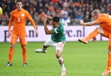 VIDEO: Siêu phẩm ở khoảng cách 25m của Wesley Sneijder vào lưới Mexico