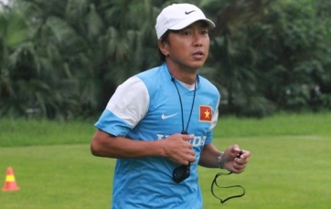 HLV Miura 'chạy sô' trước trận đấu Việt Nam - Malaysia