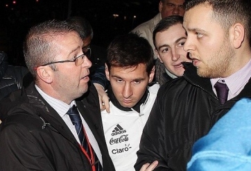 Khuôn mặt 'khó đỡ' của Messi trước cuộc so tài với Ronaldo