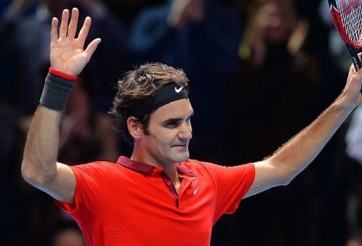 Roger Federer cứu 3 match-point vào chung kết ATP Finals