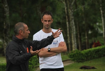 HAGL bắt đầu làm việc với HLV thể lực và tiền đạo ngoại