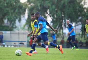VIDEO AFF Cup 2014: Buổi tập cường độ cao của các cầu thủ Indonesia