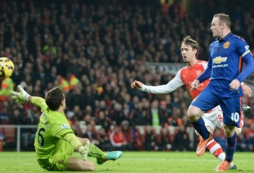 Video clip bàn thắng: Arsenal 1-2 Man United - Rooney tỏa sáng