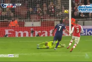 VIDEO: Pha lốp bóng hỏng ăn khó tin của Di Maria khi đối mặt thủ môn