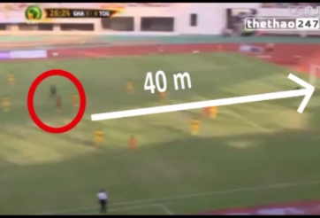 VIDEO: Siêu phẩm sút xa ghi bàn không tưởng từ khoảng cách 40m
