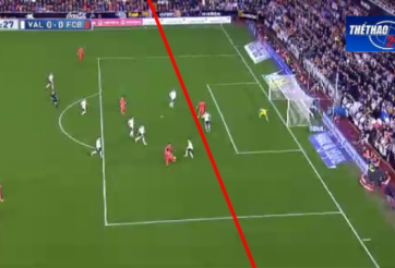 VIDEO: Luis Suarez mất oan bàn thắng vì trọng tài biên