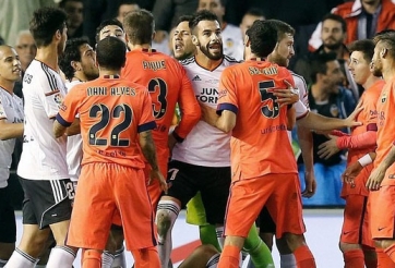 Messi im tiếng, Barcelona hụt chết trước Valencia