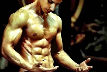 VIDEO: Bí quyết để có thể hình đẹp như 'thánh cơ bắp' Frank Medrano