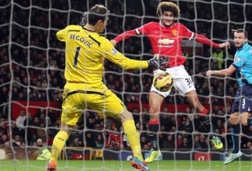 VIDEO: Phút 21' - Fellaini mở tỷ số cho Man United