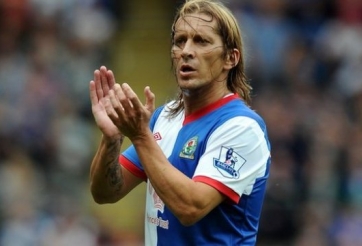 VIDEO: Siêu phẩm móc bóng khiến Ibra cũng phải nể phục