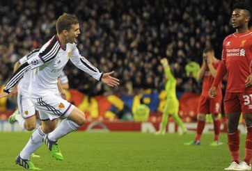 Liverpool bị loại, Arsenal thắng lớn, Real lập kỷ lục